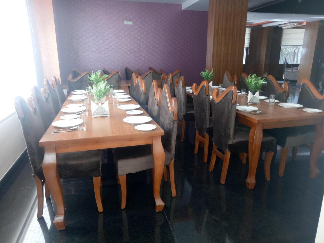 Npg Hotel Yelahanka Εξωτερικό φωτογραφία